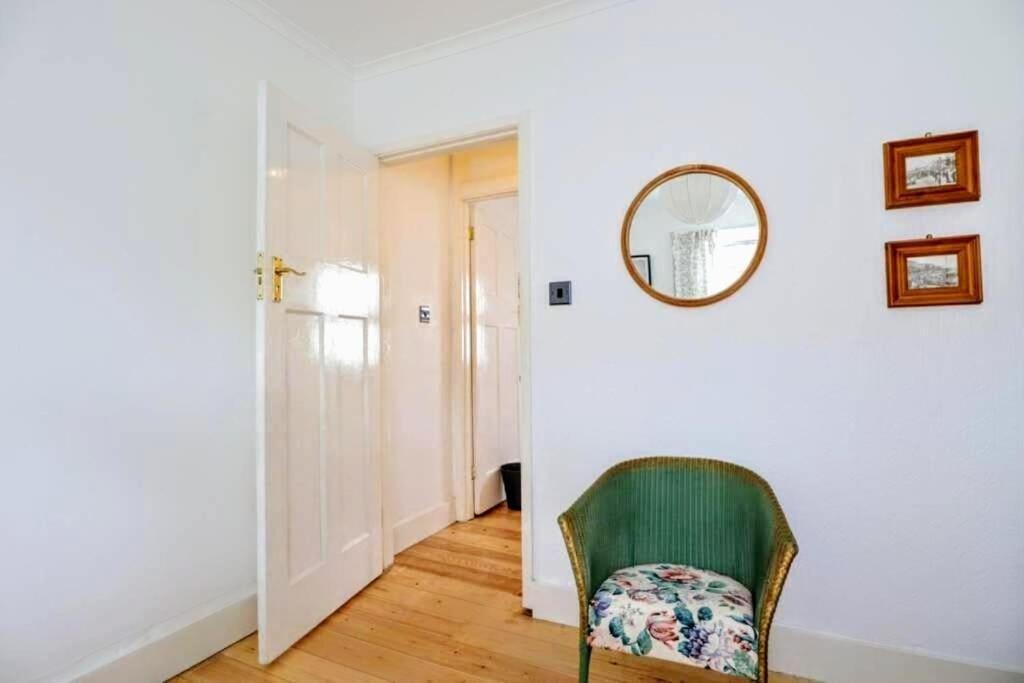 Cute Cottage 4 Mins From Cafes Station And Sea St Leonards-on-Sea Bagian luar foto
